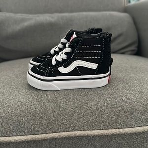 TODDLER SK8-HI ZIP Vans size 3c